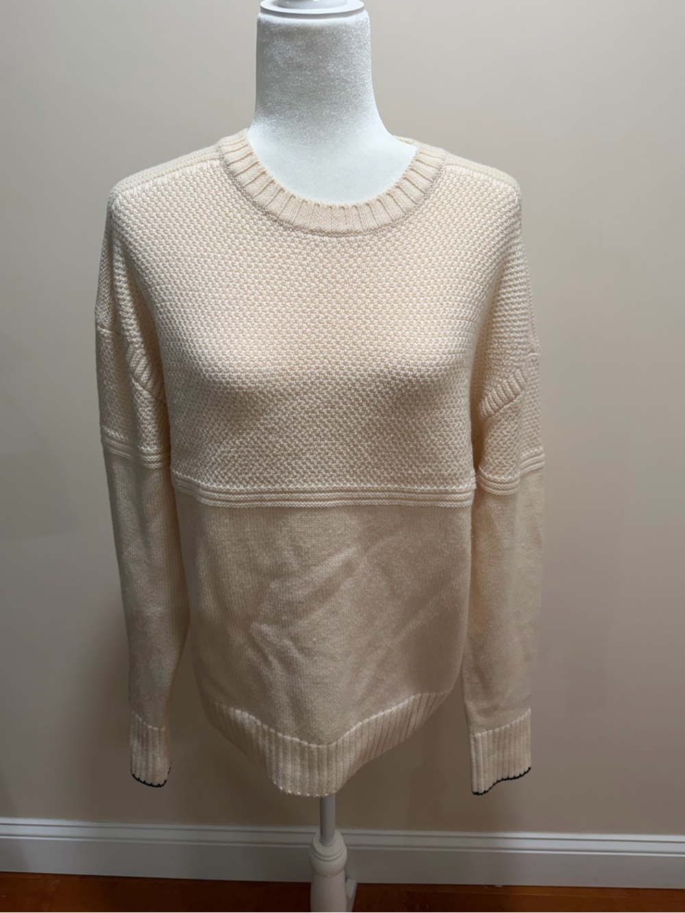 La Ligne Beige Textured 100% Wool Long Sleeve Pullover Sweater Top Sz. M